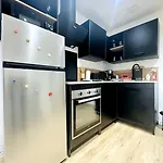 Poplaon Avec Terrasse